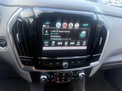 Used 2019 Chevrolet Traverse LT image 24