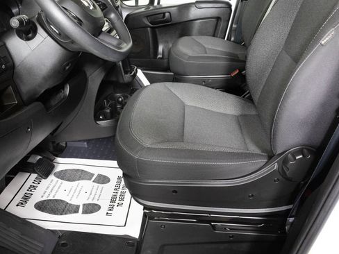 Used 2023 RAM ProMaster 2500 image 17