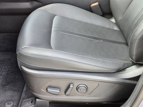 New 2025 Kia Sorento S AWD/4WD image 19
