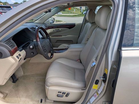 Used 2012 Lexus LS 460 AWD w/ Comfort Pkg image 15