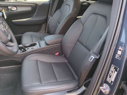 New 2026 Volvo XC40 B5 Core w/ Protection Package Premier image 14