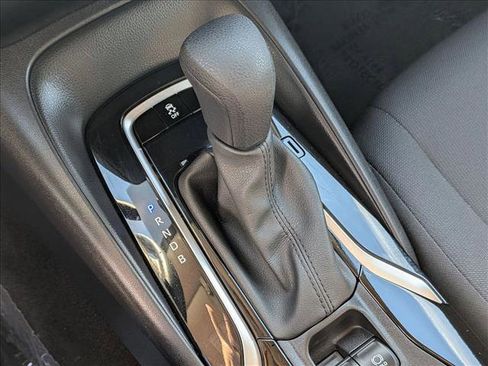 Used 2020 Toyota Corolla LE image 13