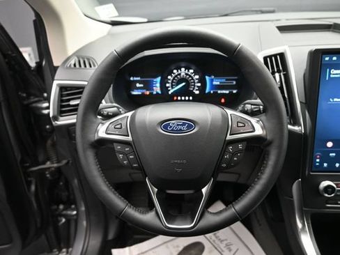 Certified 2024 Ford Edge Titanium AWD/4WD image 15