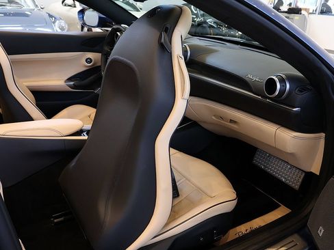 Certified 2020 Ferrari Portofino RWD image 52