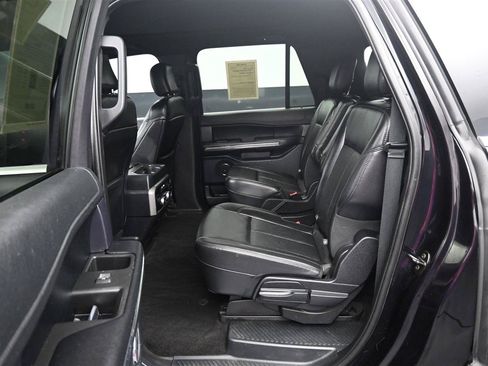 Used 2020 Ford Expedition Max XLT w/ Equipment Group 202A AWD/4WD image 10