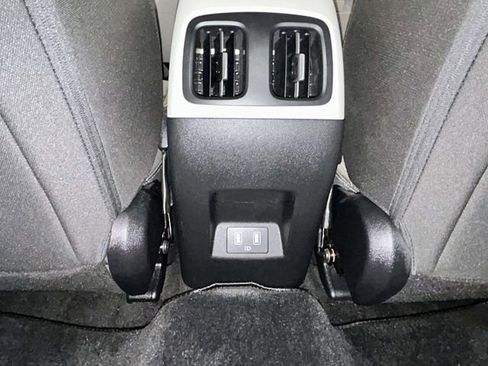 Used 2022 Hyundai Tucson SEL FWD image 11