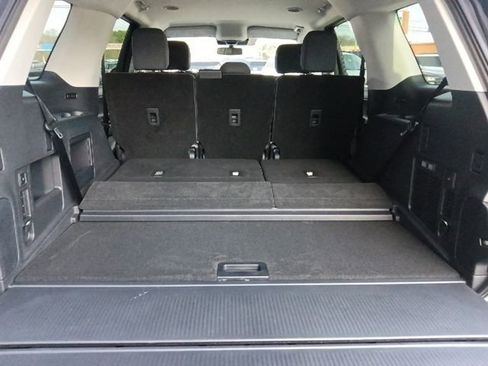 Used 2025 Ford Expedition Active image 32