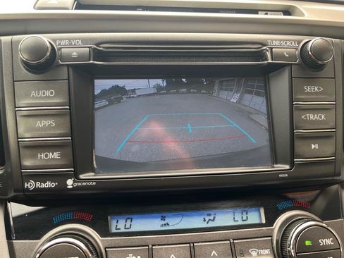 Used 2015 Toyota RAV4 XLE AWD/4WD image 15