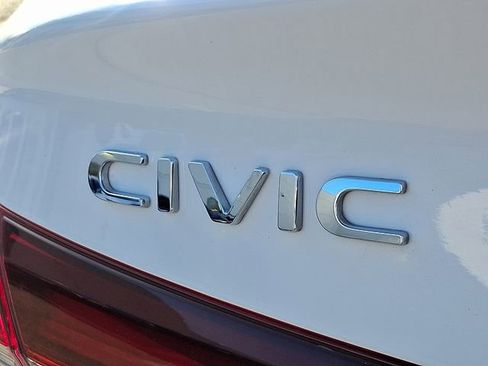 Used 2025 Honda Civic Sport image 29