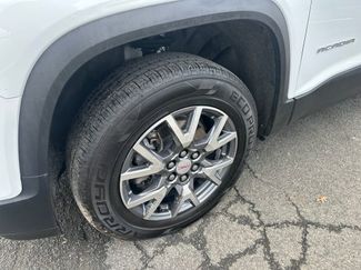 Used 2022 GMC Acadia SLT w/ Trailering Package video 2