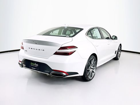 Used 2025 Genesis G70 2.5T image 9