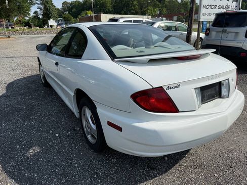 Used 2004 Pontiac Sunfire Coupe w/ 1SB Preferred Equipment Group FWD image 10