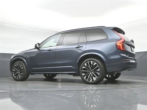 New 2026 Volvo XC90 B6 Ultra w/ Protection Package Premier image 38