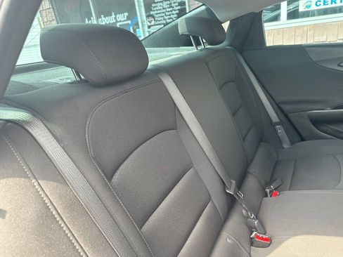 Used 2020 Chevrolet Malibu LS FWD image 14