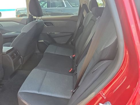 Used 2022 Nissan Rogue S AWD/4WD image 13