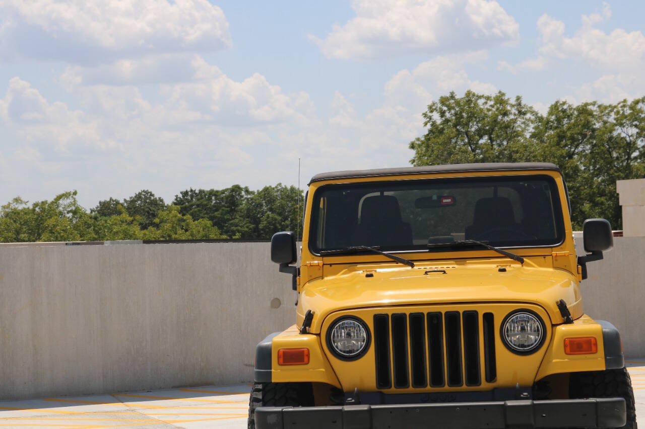 Used 2004 Jeep Wrangler X w/ Convenience Group AWD/4WD image 19