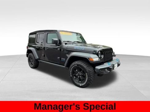 Used 2023 Jeep Wrangler Unlimited w/ Cold Weather Group AWD/4WD image 10