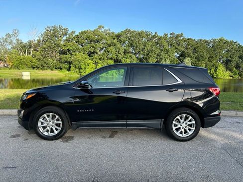 Used 2019 Chevrolet Equinox LT w/ Driver Convenience Package FWD image 4