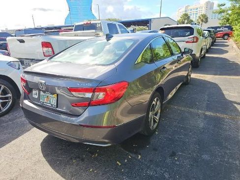 Used 2018 Honda Accord EX image 4