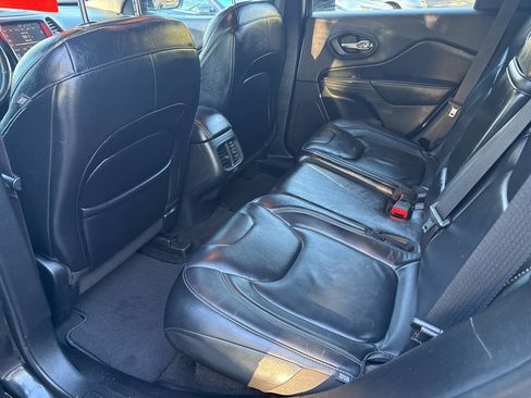 Used 2014 Jeep Cherokee Limited image 11