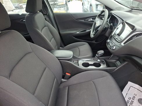 Used 2023 Chevrolet Malibu LS image 11