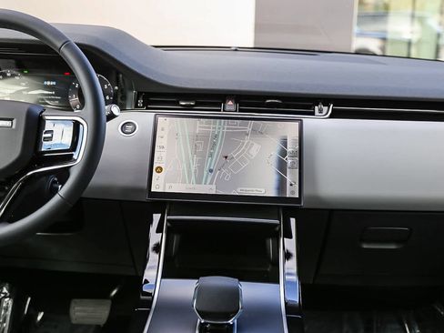 New 2026 Land Rover Range Rover Evoque S image 12