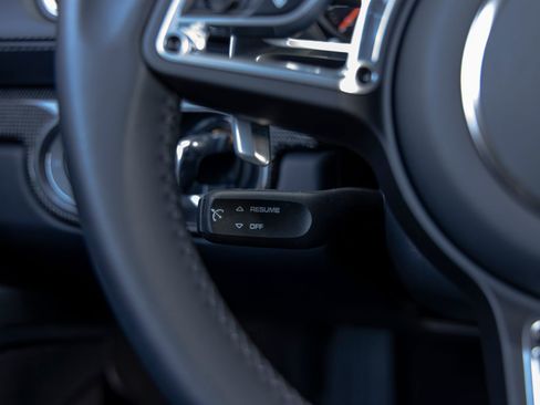 Certified 2025 Porsche 718 Cayman image 31