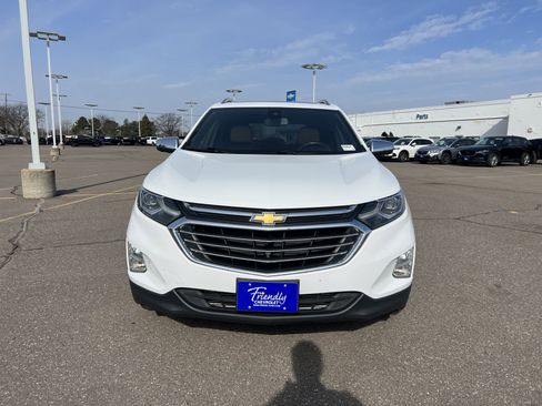 Used 2020 Chevrolet Equinox Premier image 2