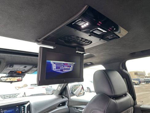 Used 2020 Cadillac Escalade ESV Platinum image 25