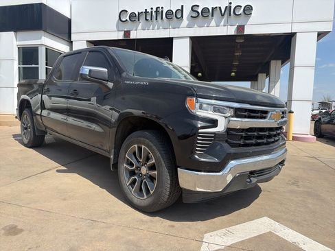 Used 2025 Chevrolet Silverado 1500 LT image 1
