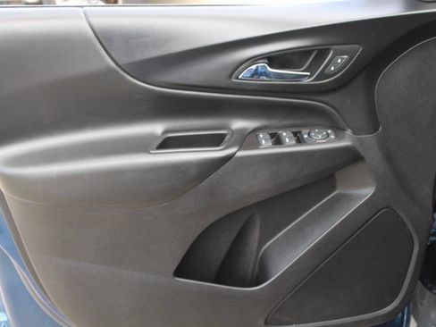 Used 2019 Chevrolet Equinox LT AWD/4WD image 18