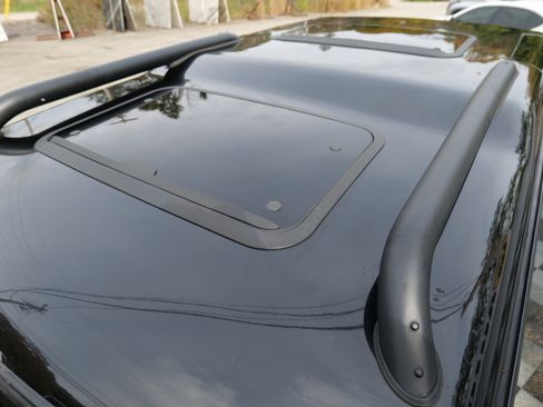 Used 2004 Land Rover Discovery SE image 82