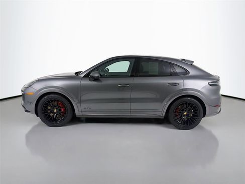Used 2021 Porsche Cayenne GTS AWD/4WD image 2