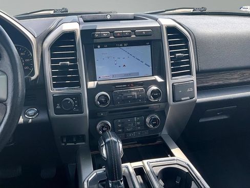 Used 2018 Ford F150 Lariat w/ Equipment Group 502A Luxury AWD/4WD image 6
