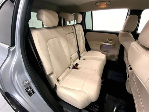 Used 2026 Mercedes-Benz GLB 250 image 14