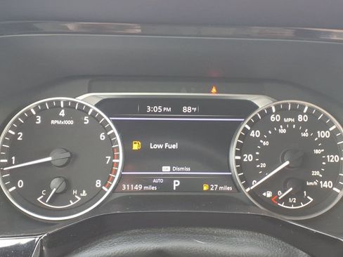Used 2024 Nissan Pathfinder Rock Creek AWD/4WD image 9