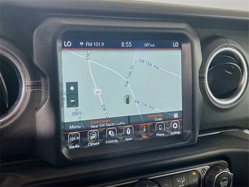 Used 2022 Jeep Wrangler Unlimited Sahara image 12