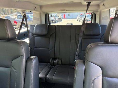 Used 2017 Chevrolet Suburban LT image 33
