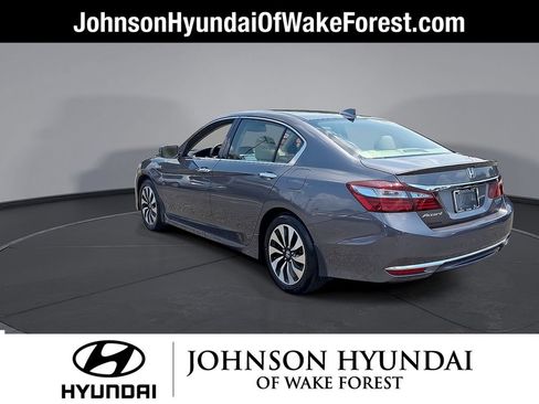 Used 2017 Honda Accord Touring image 22