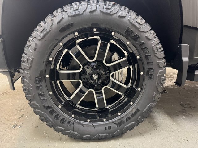 New 2026 Chevrolet Silverado 1500 RST w/ Dark Appearance Package AWD/4WD image 43