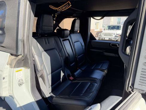 Used 2021 Ford Bronco Badlands w/ Sasquatch Package image 15