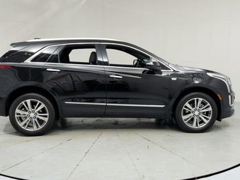 Certified 2025 Cadillac XT5 Premium Luxury w/ LPO, Floor Liner Package image 6