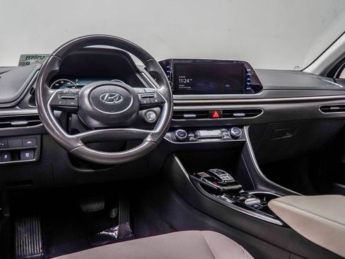 Used 2023 Hyundai Sonata SEL w/ Convenience Package FWD image 5