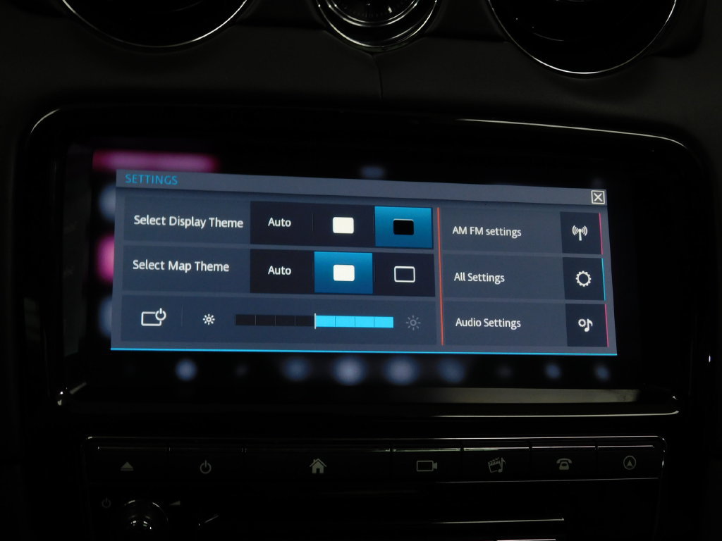 Used 2018 Jaguar XJ RWD image 64