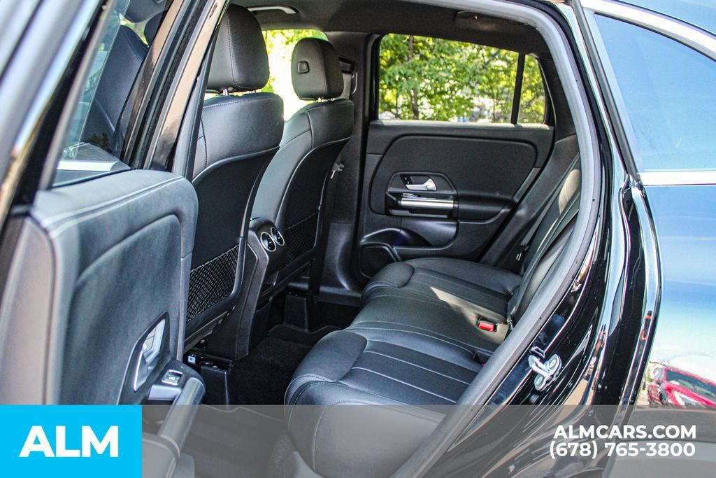 Used 2025 Mercedes-Benz GLA 250 image 17