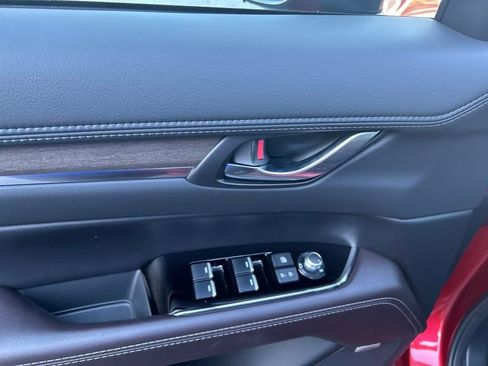 New 2025 MAZDA CX-5 Signature image 15