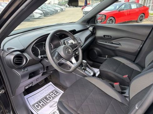 Used 2018 Nissan Kicks S FWD image 10