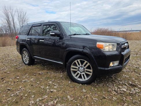 Used 2013 Toyota 4Runner Limited image 8