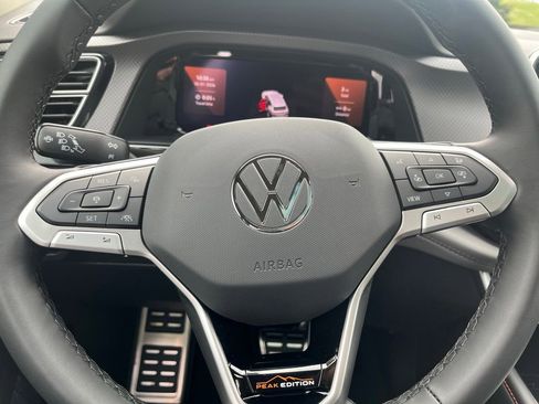New 2026 Volkswagen Atlas Peak Edition AWD/4WD image 19