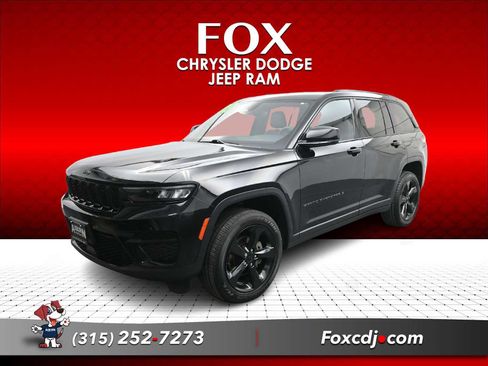 Used 2023 Jeep Grand Cherokee Altitude AWD/4WD image 1